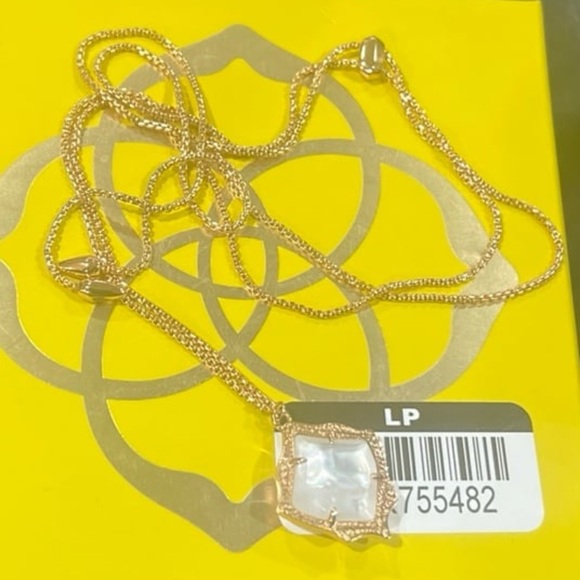 NWOT Kendra Scott Kacey Ivory Pearl Adjustable Necklace Rose Gold - Picture 8 of 12